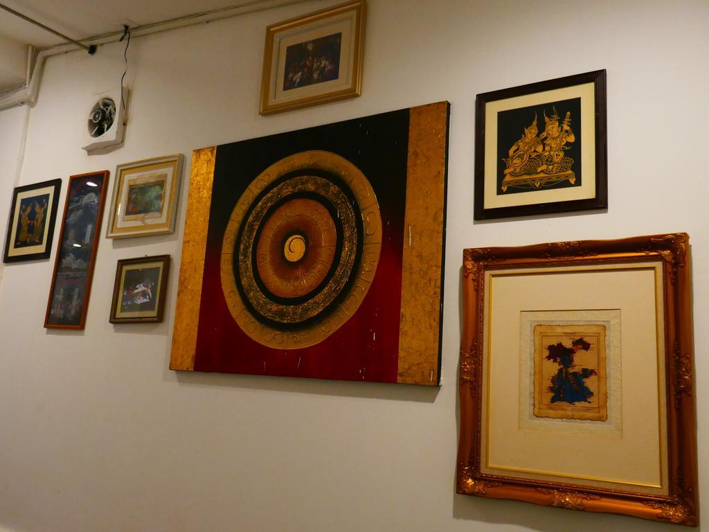 First 1 Boutique Hostel At Sukhumvit 1 Bangkok Buitenkant foto