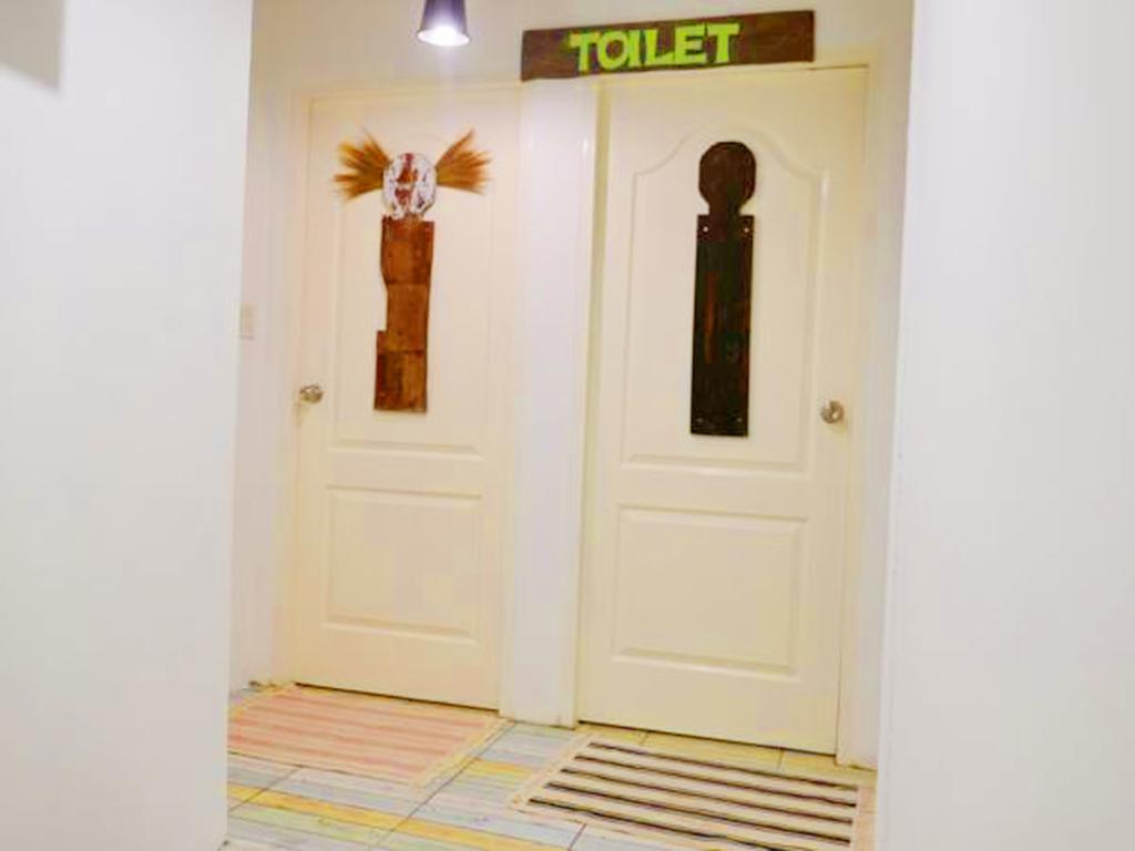 First 1 Boutique Hostel At Sukhumvit 1 Bangkok Buitenkant foto