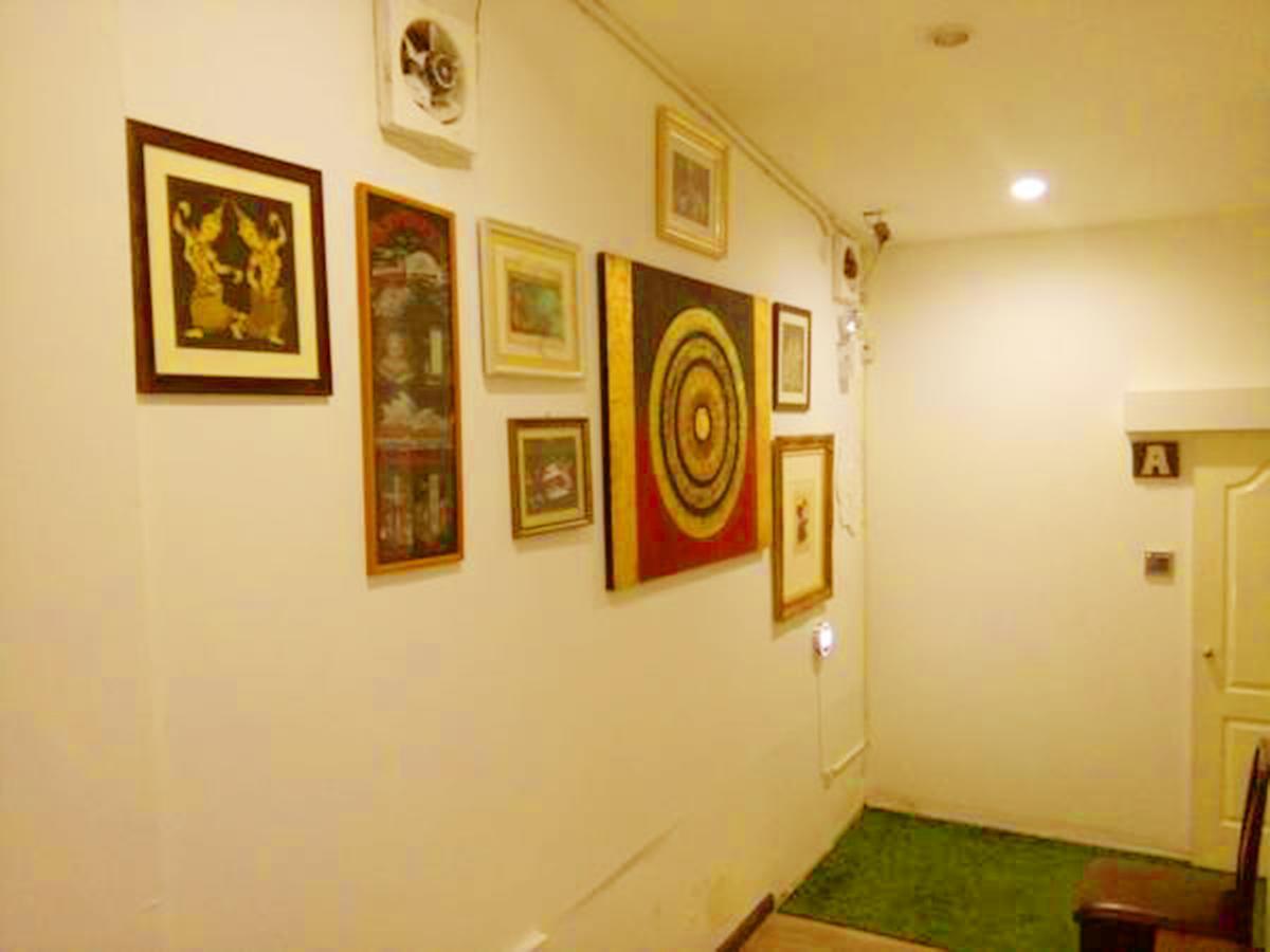 First 1 Boutique Hostel At Sukhumvit 1 Bangkok Buitenkant foto